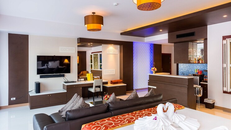 Suite with City View